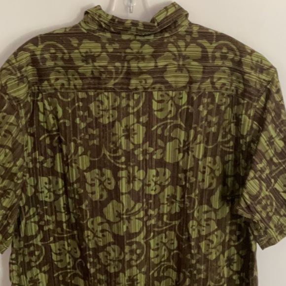 Columbia Green and Brown Geometric Casual Shirt - Picture 3 of 3